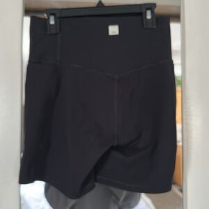 Vuori Shorts Black Size Small